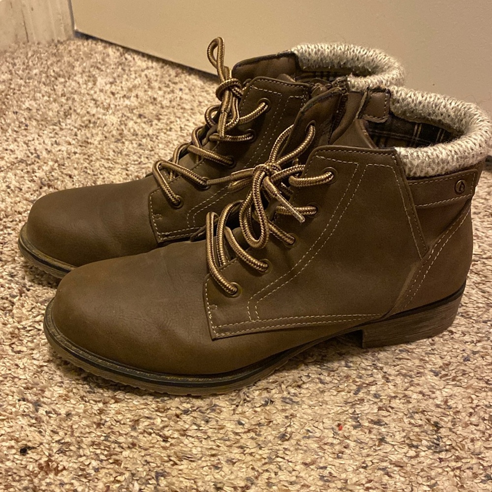 Sporto Women's Leslie 2 Water Resistant Boots - size 8